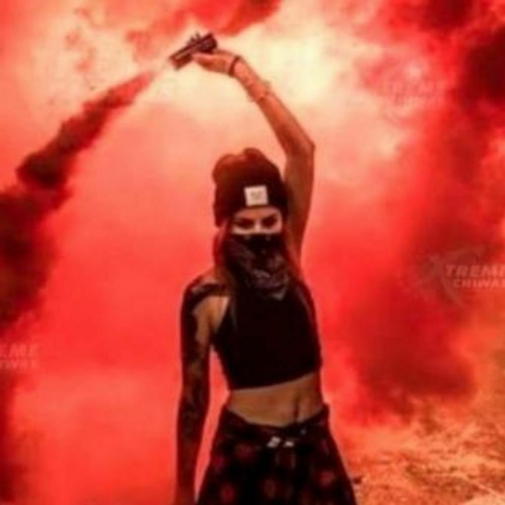 Granada Humo EG25 Roja Enola Gaye - Image 2